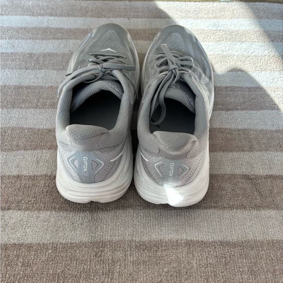 Men’s HOKA Clifton 10 Sneakers - Picture 2 of 6